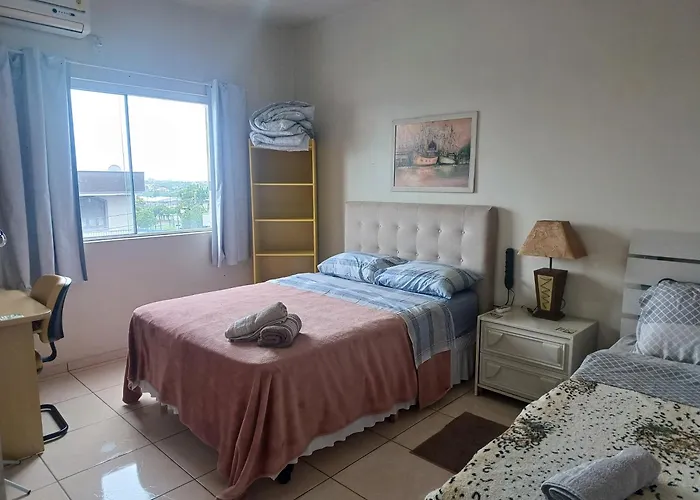 Apto De 2 Quartos Com 2 Ar, Garagem, No Centro Sul