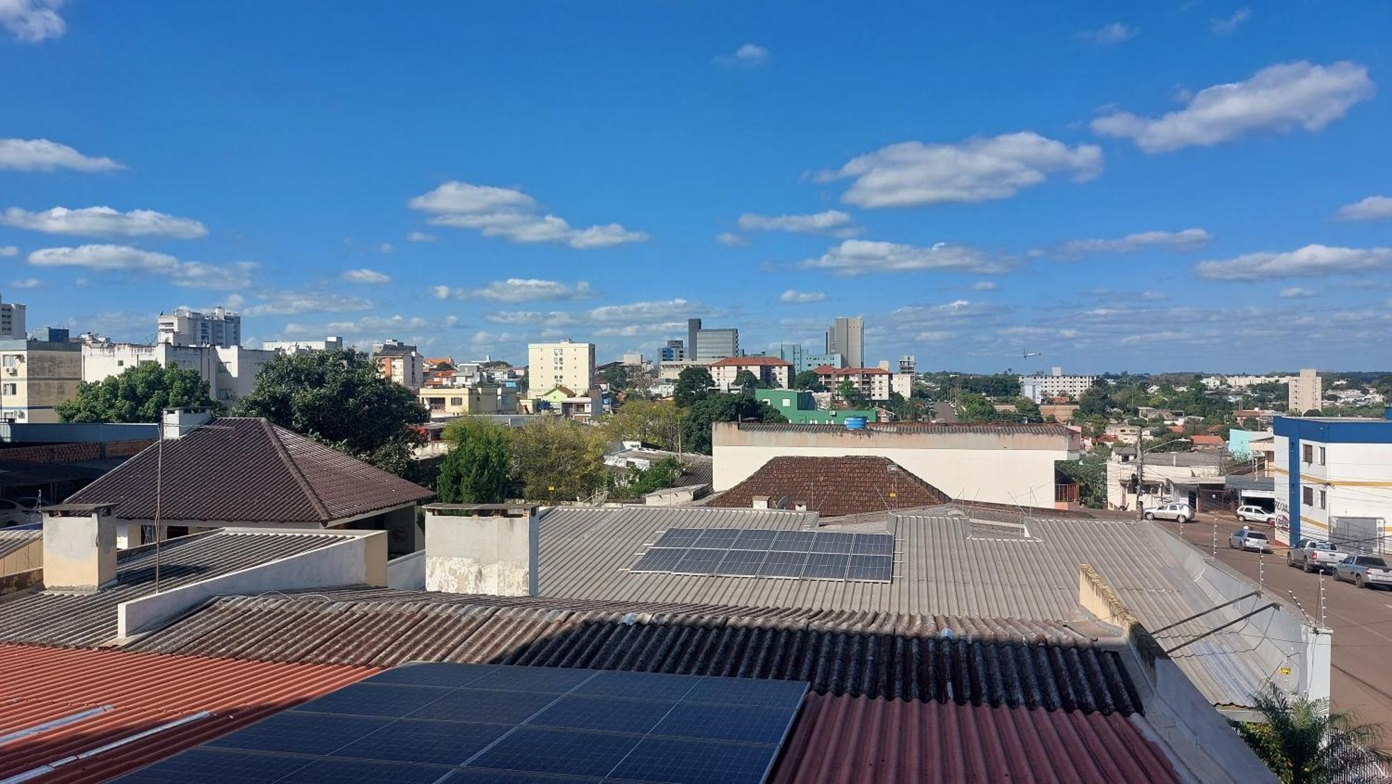 Apto De 2 Quartos Com 2 Ar, Garagem, No Centro Sul Apartment *