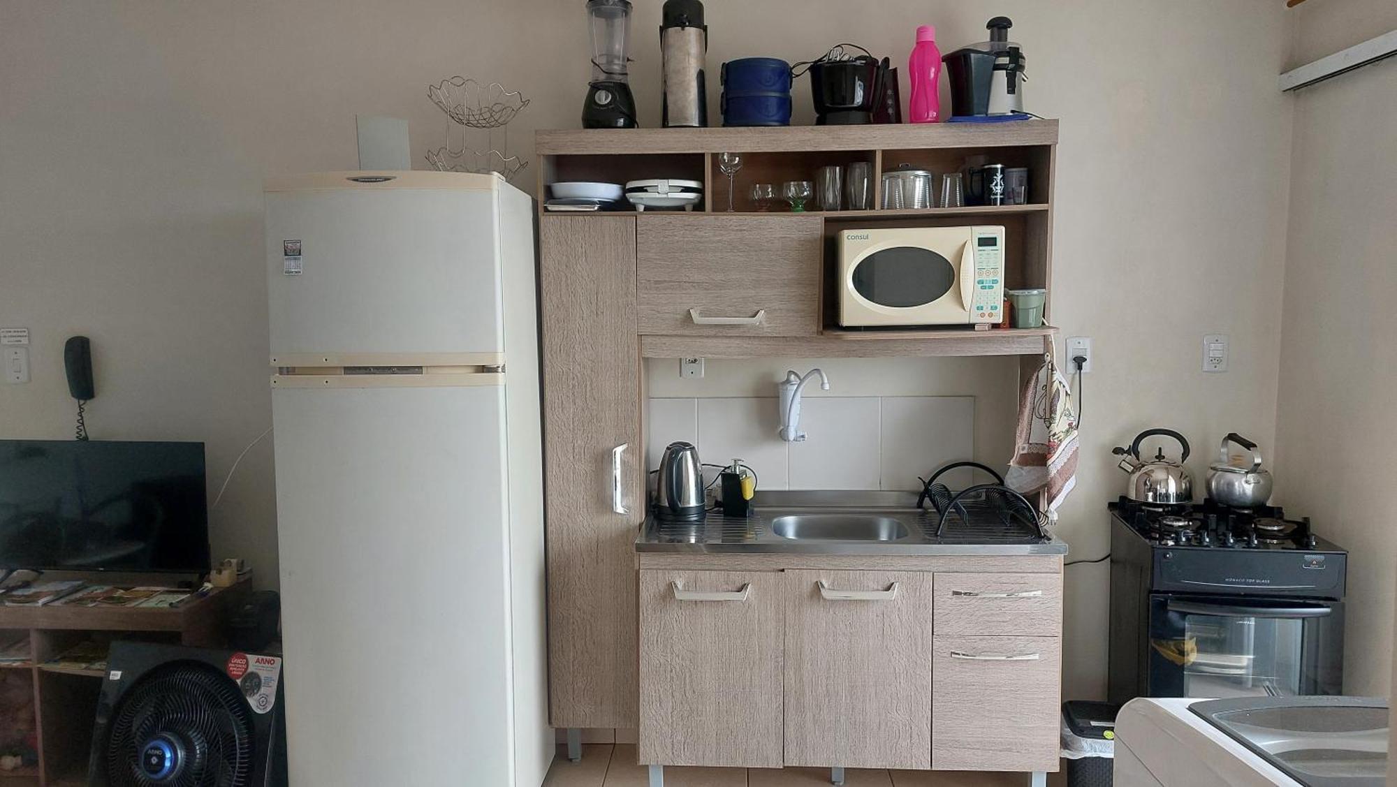 Apartment Apto De 2 Quartos Com 2 Ar, Garagem, No Centro Sul *